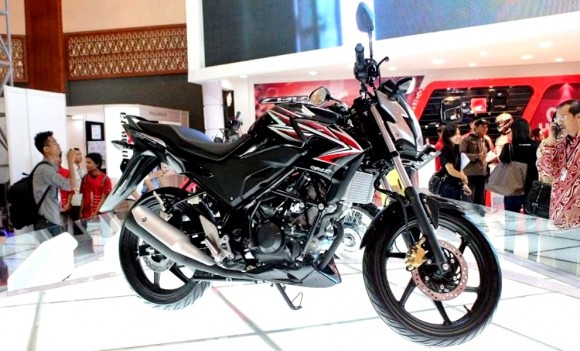 CB150R Streetfire diperkenalkan di Jakarta Motorcycle Show (JMCS) 2012