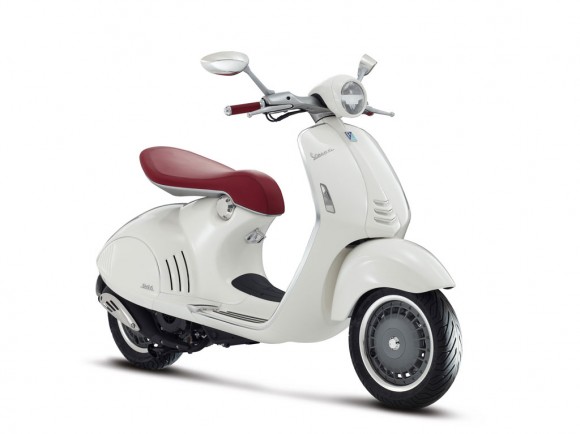 Vespa 946