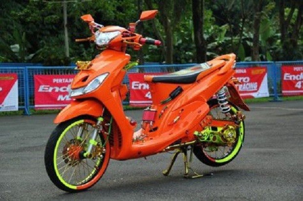  Modifikasi  Mio  Sporty Tampil Mentereng dengan  Penambahan 