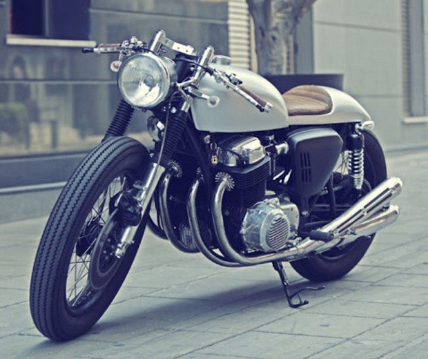 Wajah Berbeda Honda CB750 cafe racer Dengan gaya klasik Namun sporty