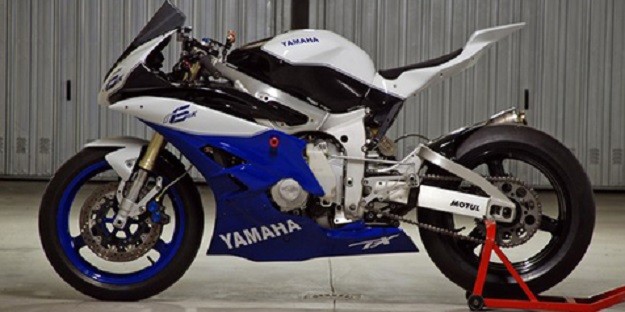 Tongkrongan Yamaha R6 Racikan Paolo Tesio Memiliki Keunikan Yang Berbahan Kayu